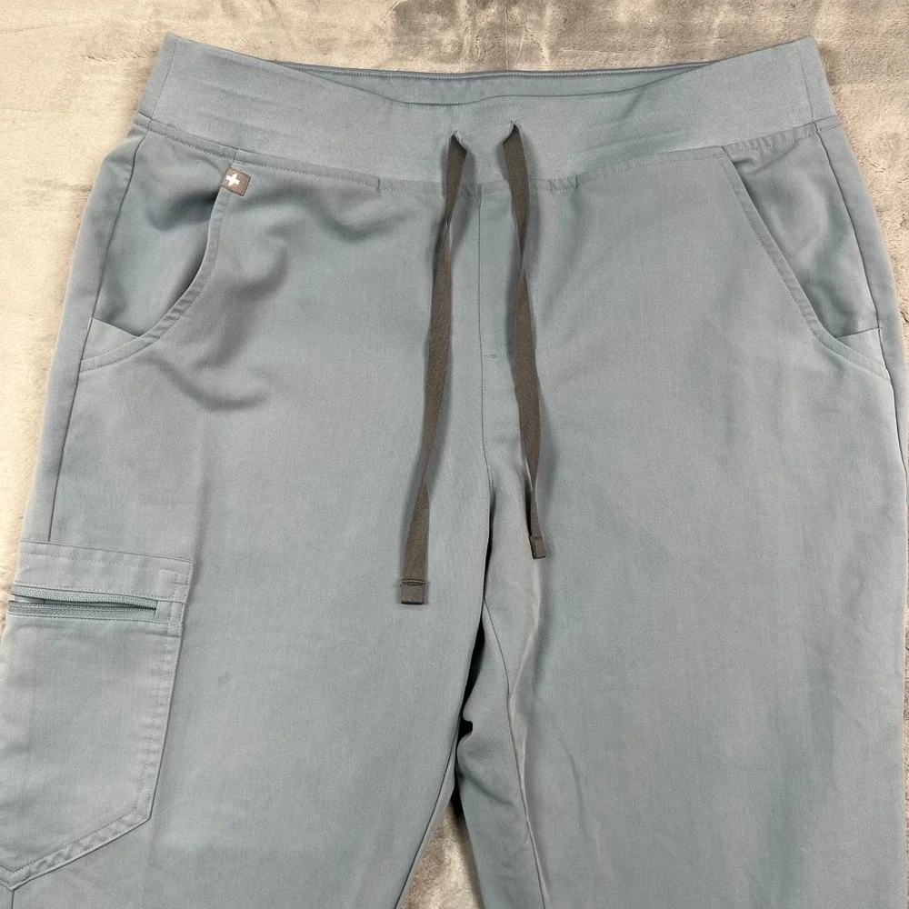 FIGS Zamora Jogger Scrub Pants Mens 32 Light Blue Cargo Pockets Drawstring